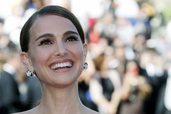  Natalie Portman Senang Perankan Mighty Thor