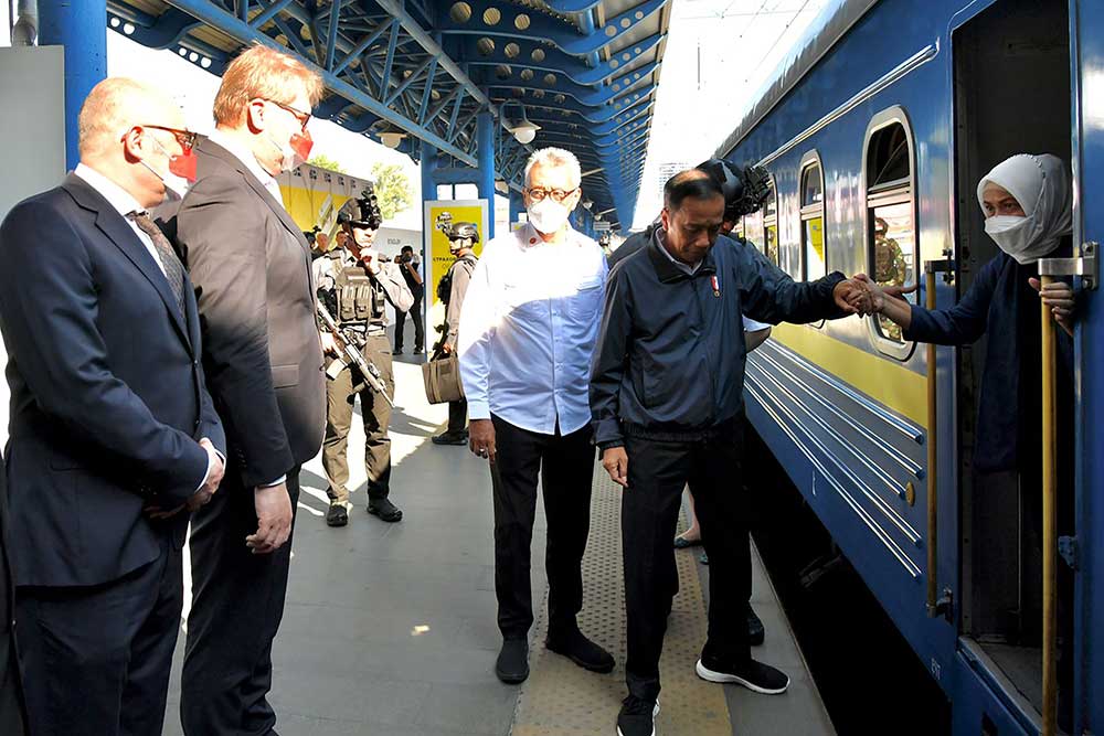  Jokowi Tiba di Ukraina Setelah Menempuh Perjalanan 11 Jam Dengan Kereta Luar Biasa