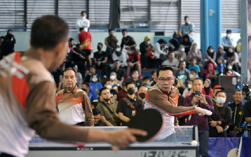  Ridwan Kamil Ikuti Kejuaraan Tenis Meja Adhyaksa Open 2022