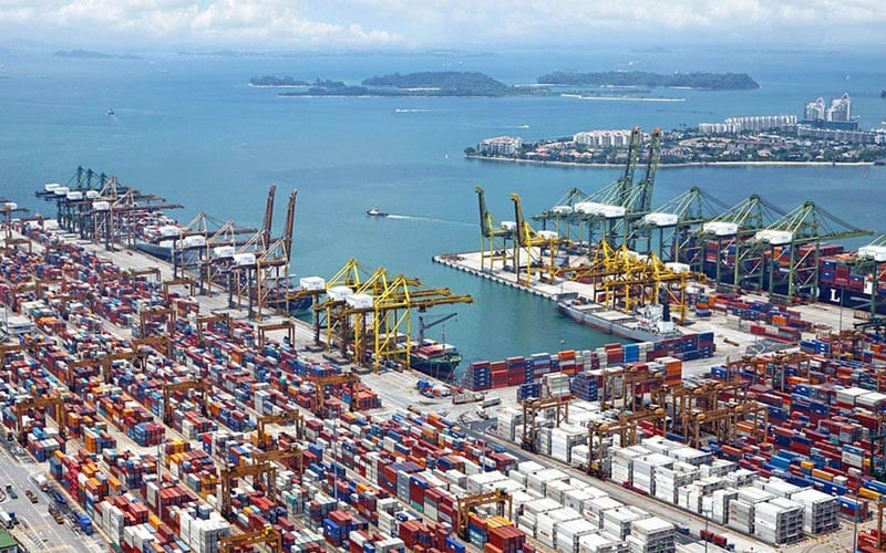  Arus Logistik di Pelabuhan Lambat, Dwelling Time Terganggu
