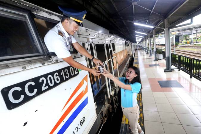  Intip Daftar Gaji Pegawai KAI, Berapa Besaran Gaji Masinis?