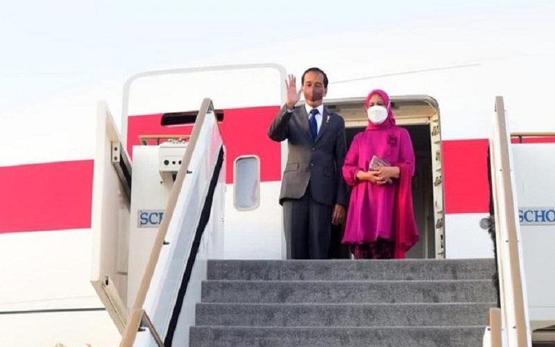  Usai dari Abu Dhabi, Jokowi dan Iriana Kembali ke Tanah Air