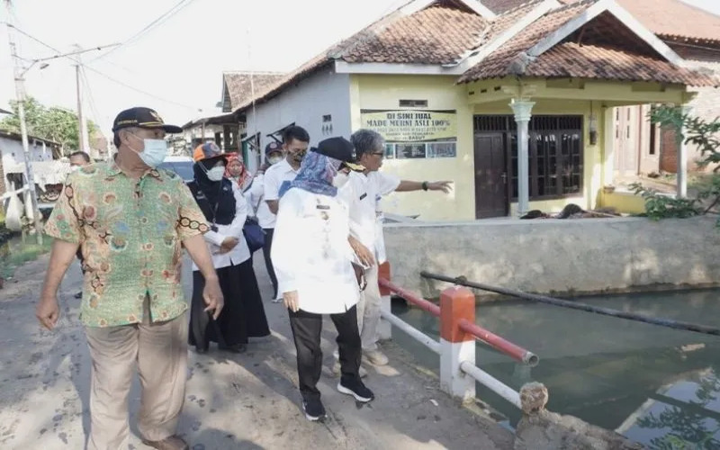  Batang Kaji Pembangunan Tanggul Laut Atasi Rob