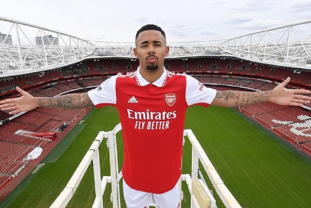  Resmi, Gabriel Jesus Berseragam Arsenal Musim Depan