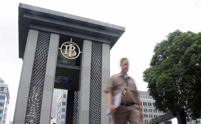 ILUSTRASI. Omnibus Law Keuangan Goyang Independensi Bank Indonesia/Bisnis
