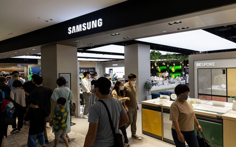  Pendapatan Samsung Melonjak, Saham-Saham Produsen Semikonduktor Melesat di Asia