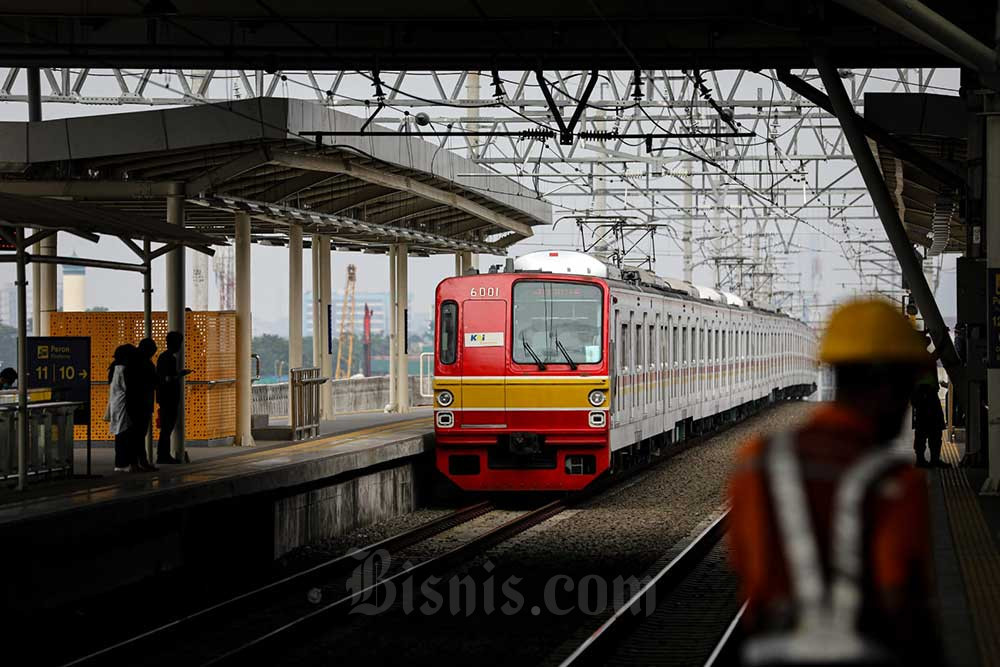 KAI Commuter Tambah KRL Jadi 1.081 Perjalanan per Hari