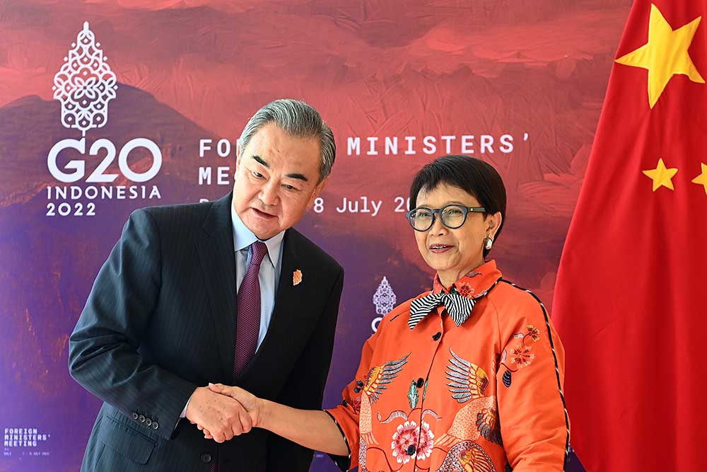  Menlu Retno Marsudi Bertemu Dengan Sejumlah Menlu Negara Sahabat di Bali