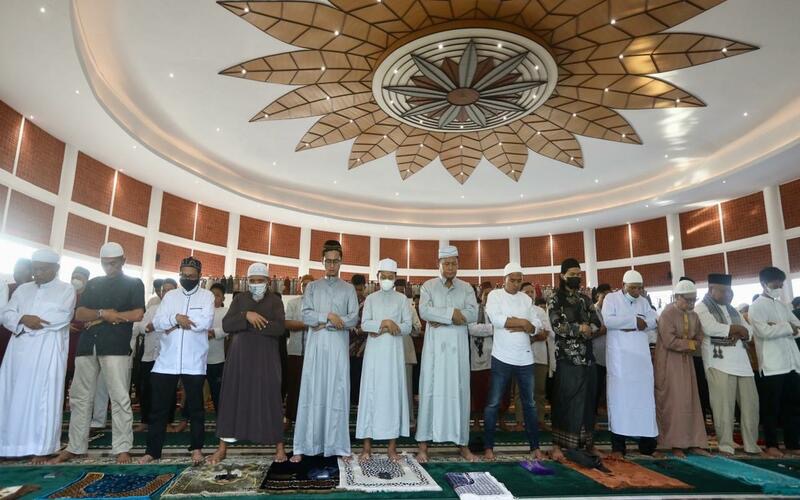  Sholat Idul Adha Perdana di Masjid Tanjak