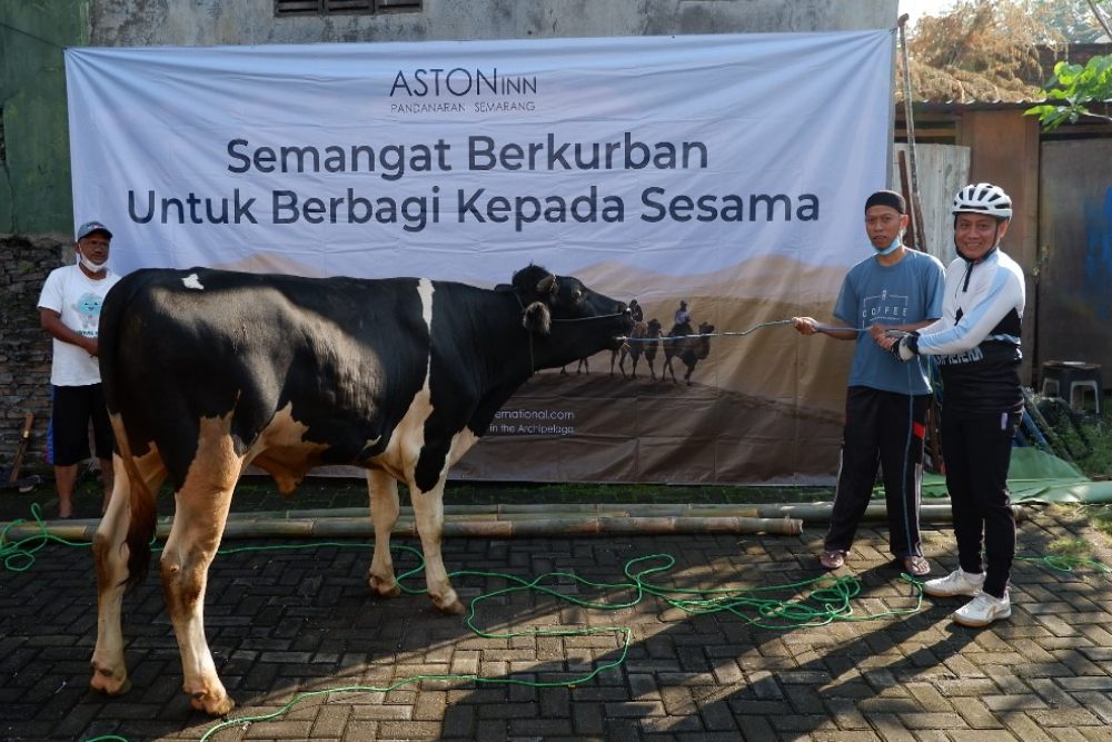  Aston Inn Pandanaran Semarang Berbagi Semangat Berkurban di Hari Raya Iduladha