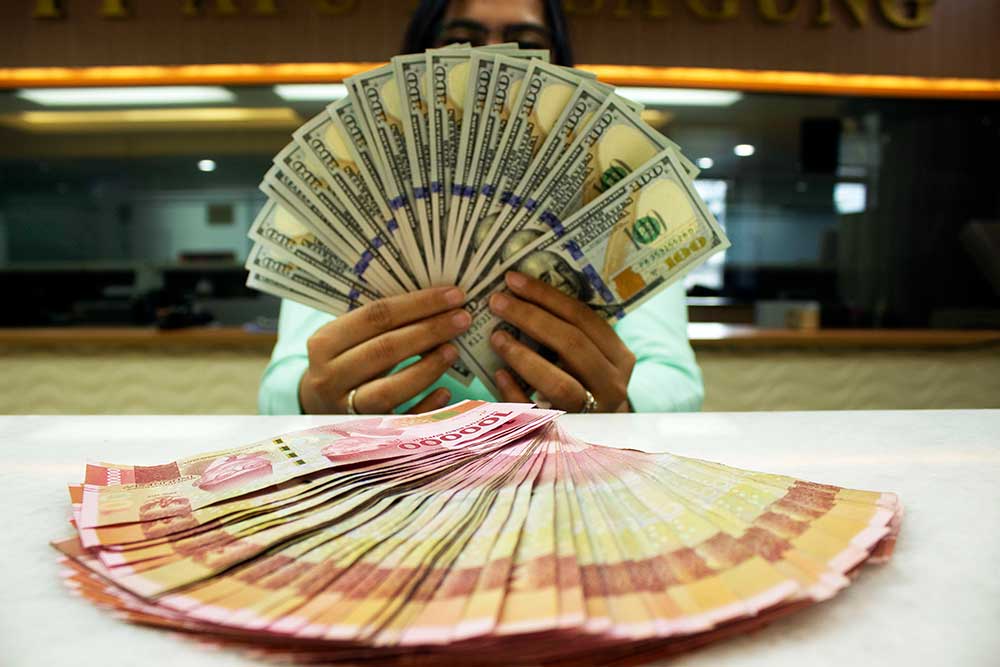  Rupiah Ditutup Menguat Bersama Indeks Dolar AS, Cek Sebabnya!