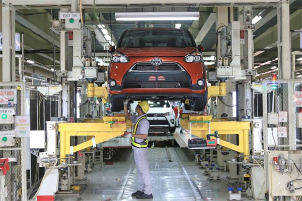  Laju Produksi Mobil Tersendat Kelangkaan Cip Semikonduktor