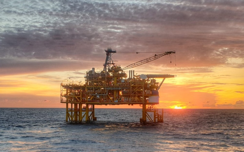 Platform offshore migas. Temuan cadangan baru di Blok Andaman II menunjukkan bahwa potensi gas yang dimiliki Indonesia relatif besar. Istimewa/SKK Migas