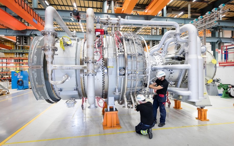 Empat turbin gas industri SGT-800 memungkinkan adanya penghematan biaya dalam perluasan kilang Balikpapan. Istimewa/Siemens