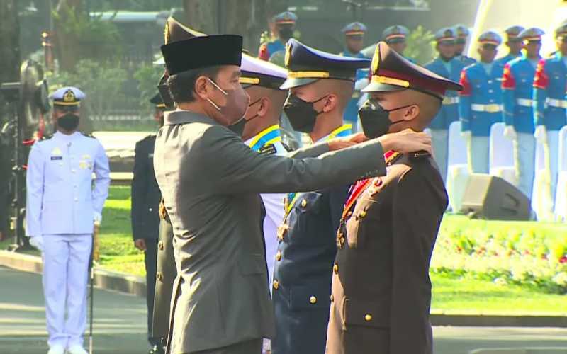  Pesan Jokowi untuk Perwira TNI dan Polri: Harus Tegas Hadapi Krisis!