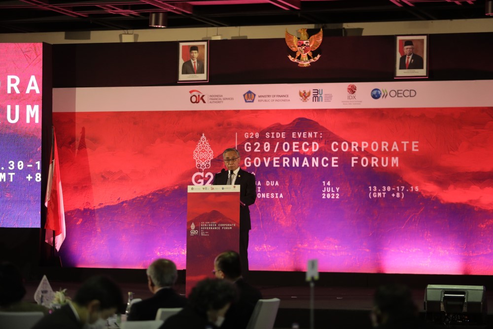 Usai Pamit ke Jokowi, Ketua OJK Wimboh Bicara Scarring Effect Ekonomi di Bali