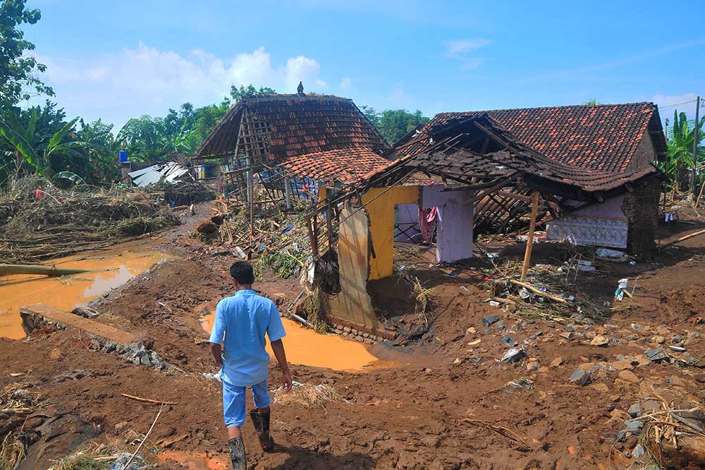  Banjir Bandang Terjang Enam Kecamatan di Pati Jawa Tengah