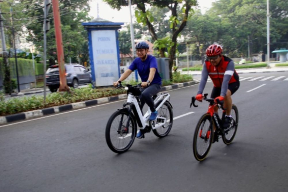  Sekjen PDIP Hasto dan Sekjen PAN Eddy Gowes Bareng Sambil Silaturahmi