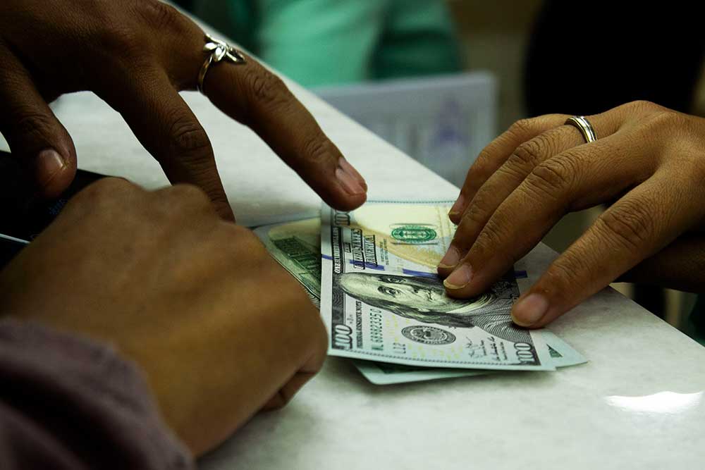  Rupiah Ditutup Perkasa, Efek Surplus Neraca Dagang US$5,09 Miliar