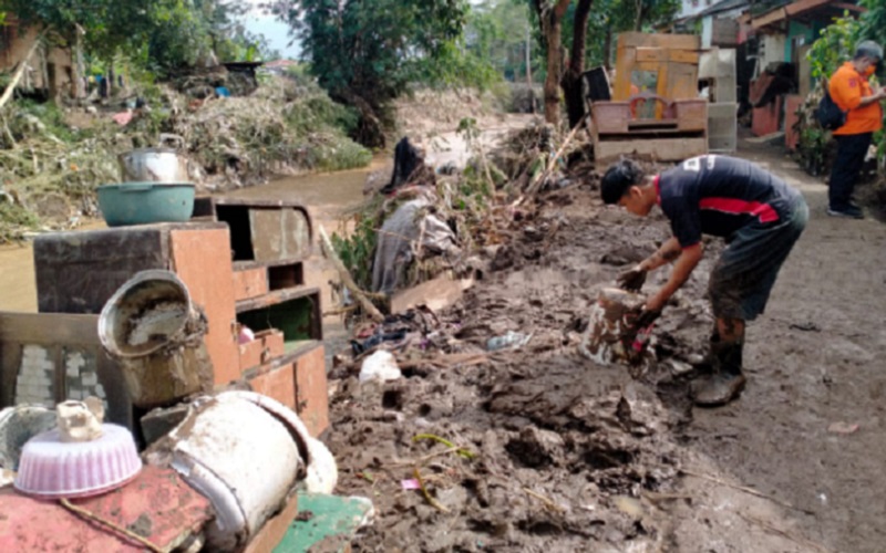  Usai Banjir Bandang Garut, DSDA Jabar Bangun Pengaman Tanggul Kritis