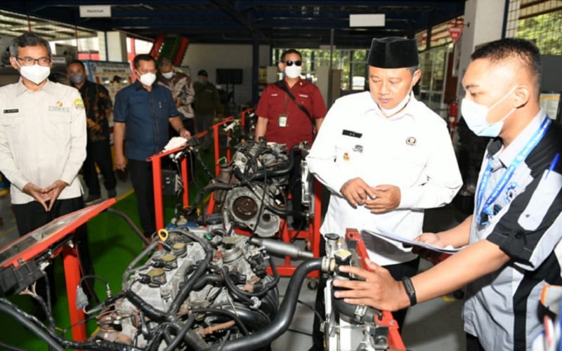  63 Industri Pantau Skill 581 Siswa SMK di LKS Tingkat Provinsi Jabar