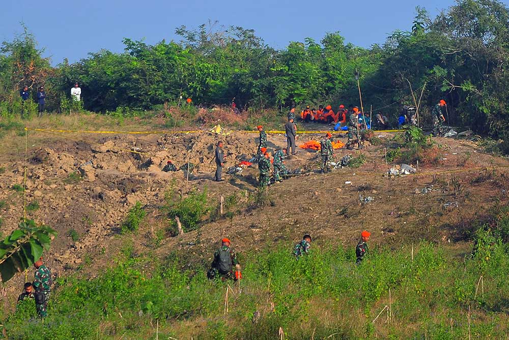  Pencarian Puing Pesawat T-50i Golden Eagle TT-5009 Jatuh di Blora Jawa Tengah
