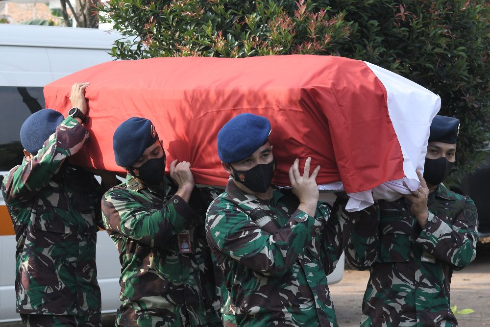  Prabowo Sampaikan Duka Cita kepada Keluarga Korban Pesawat Jatuh T-50i Golden Eagle