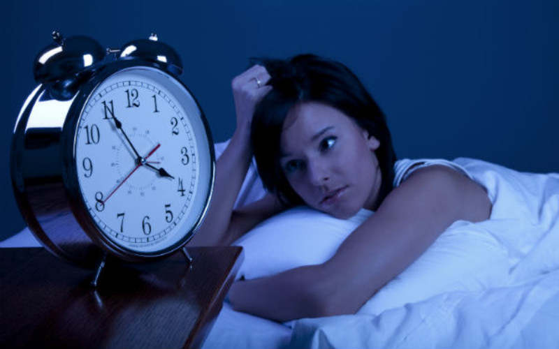  Hati-hati, Sulit Tidur di Malam Hari Bisa Jadi Gejala Covid-19