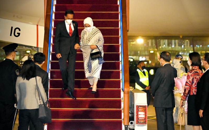  Tiba di Beijing, Jokowi dan Iriana Bertemu Xi Jinping Besok