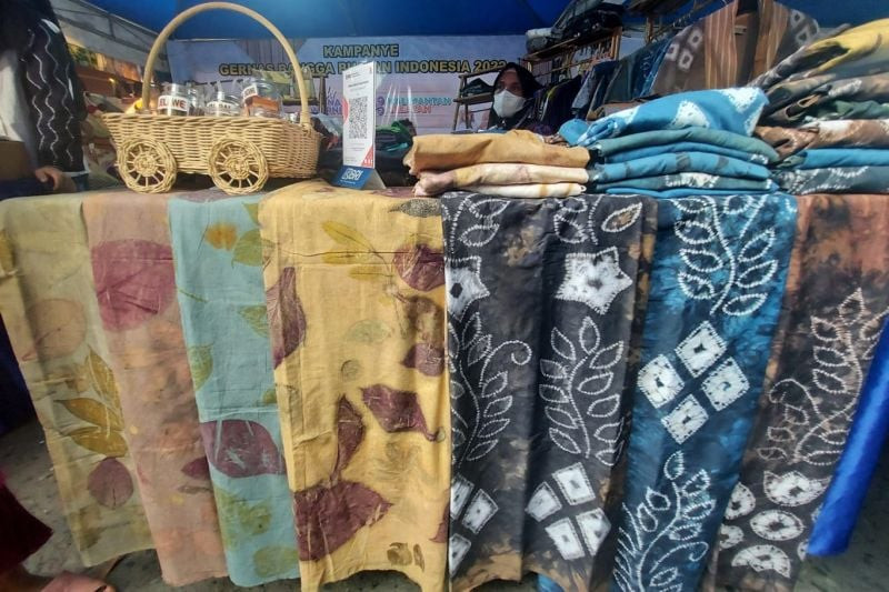  Kreativitas Kriya Berbasis Sasirangan Berujung Cuan