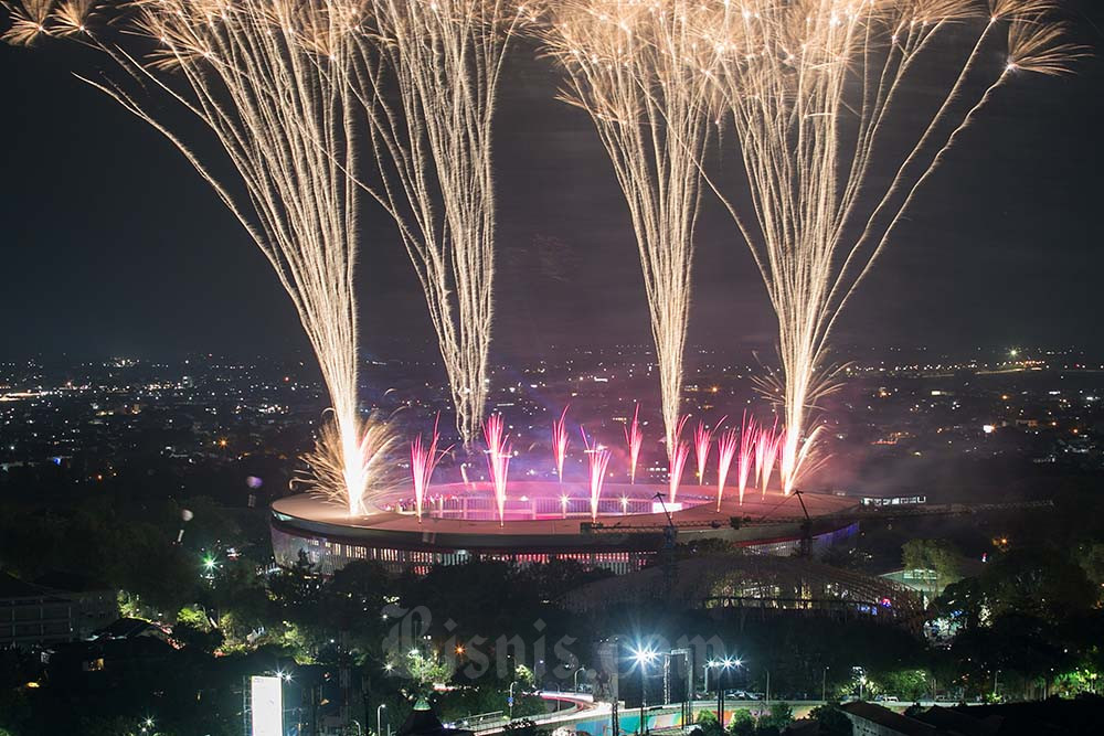  Kemeriahan Pembukaan ASEAN Para Games 2022 di Stadion Manahan Solo