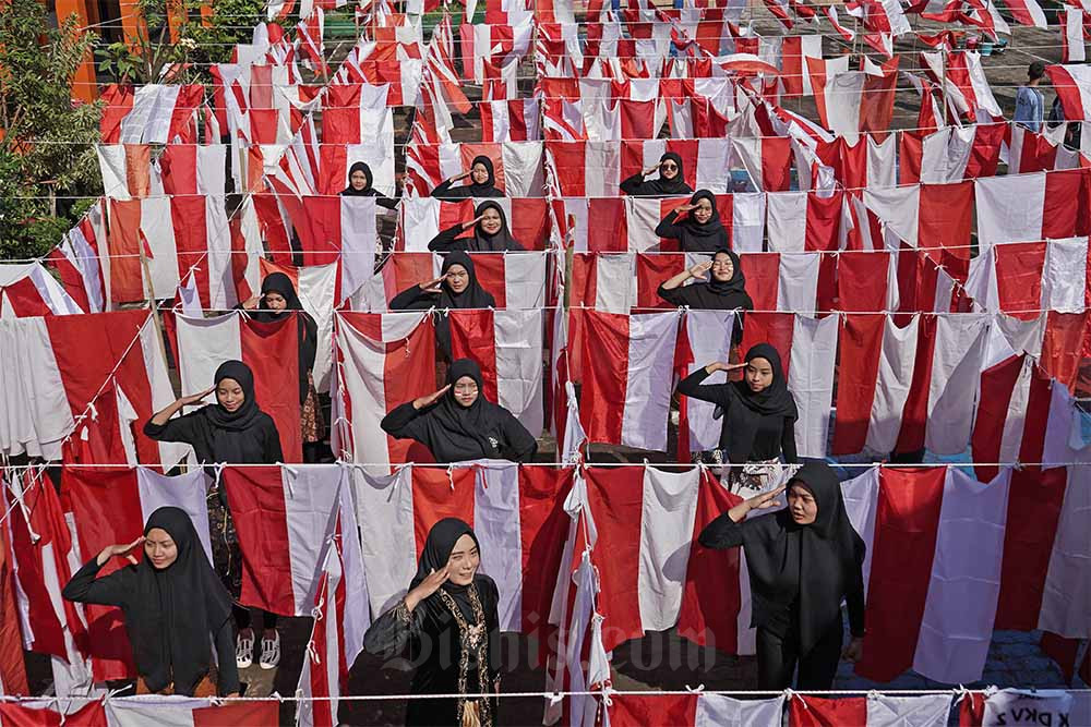  Pencucian Bendera Merah Putih Masal