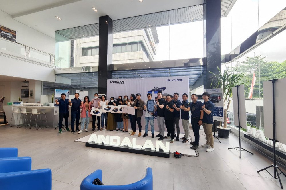  Hyundai Andalan Serahkan Dua Unit SUV Creta ke Konsumen Beruntung
