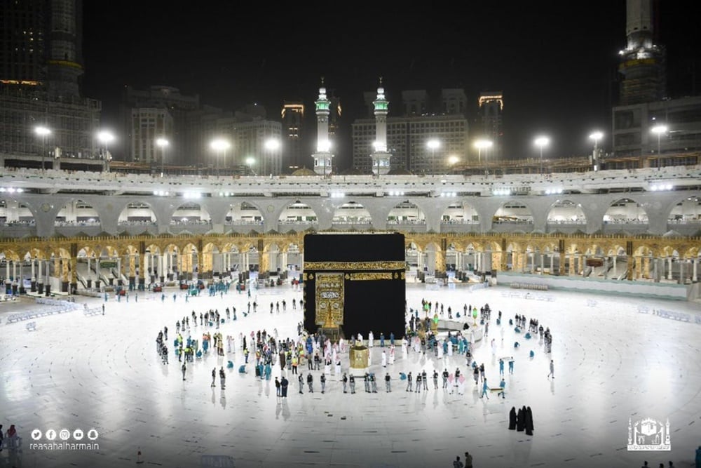  Hamdalah, Pembatas Kabah Sudah Dibuka, Jemaah Bisa Cium Hajar Aswad