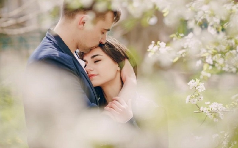 25 Kata Kata Bucin Romantis Bikin Meleleh Pacar dan Gebetan (pexels.com_vjapratama)
