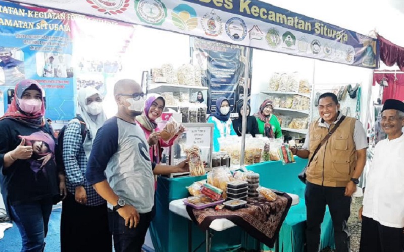 Pada pameran UMKM Expo, BUMDes hadir dan berkolaborasi dengan UMKM.