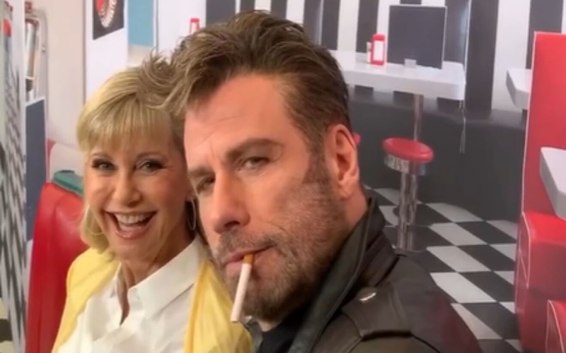  Pesan Haru John Travolta untuk Mendiang Sahabatnya, Olivia Newton John