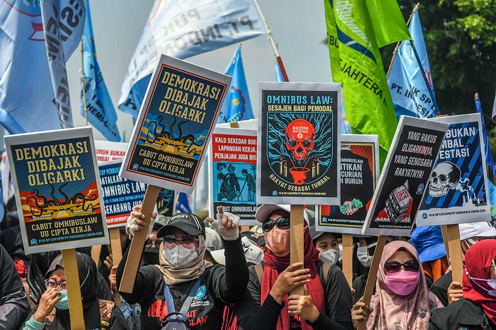  Buruh Kembali Unjuk Rasa di Depan Gedung DPR Menolak Omnibus Law