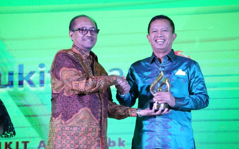  PTBA Sabet 3 Penghargaan di Ajang TJSL & CSR Award 2022
