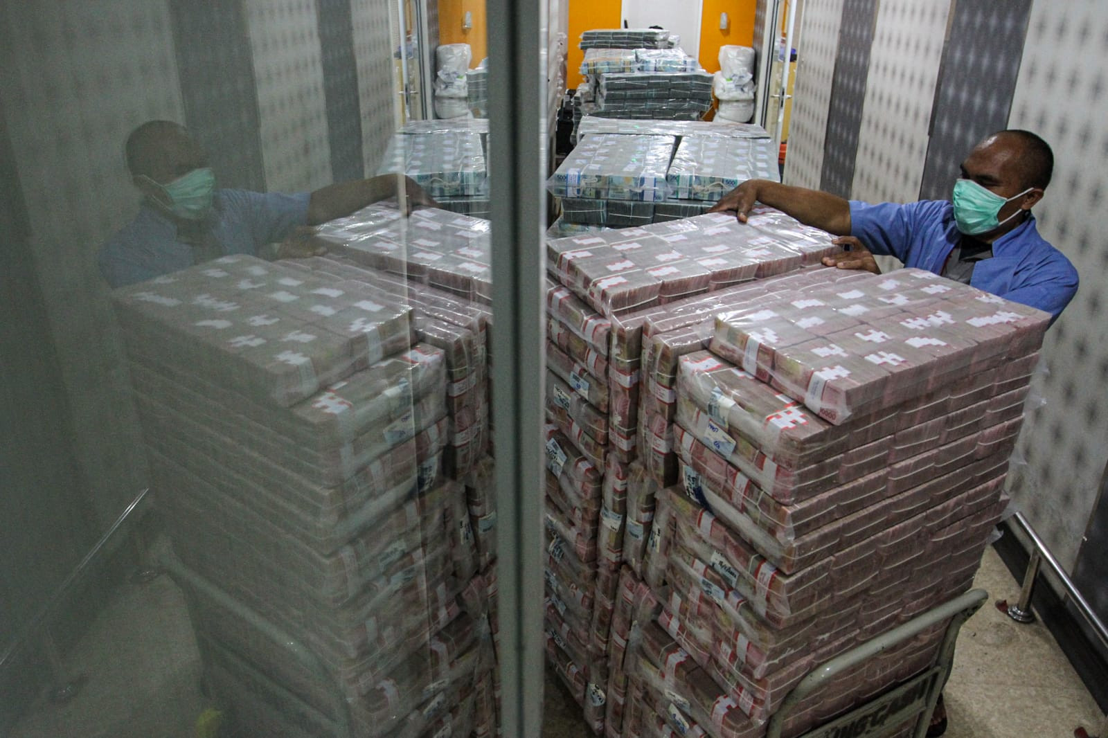 Saldo Nganggur Pemda di Bank Masih Tersisa Dua Ratusan Triliun