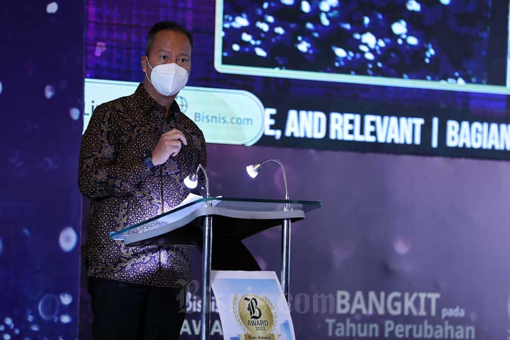 Menteri Perindustrian Agus Gumiwang Kartasasmita memberikan paparan saat acara Bisnis Indonesia Award (BIA) 2022 di Jakarta, Senin (15/8/2022). Bisnis/Arief Hermawan P