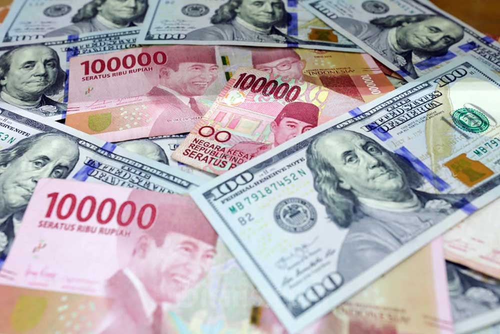  Rupiah Ditutup Melemah ke Level Rp14.741 per dolar AS, Ini Sebabnya