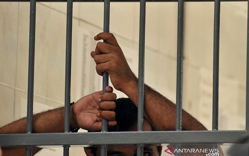 Kredit Fiktif BKK Kendal, Mantan Pimpinan Diganjar Satu Tahun Penjara