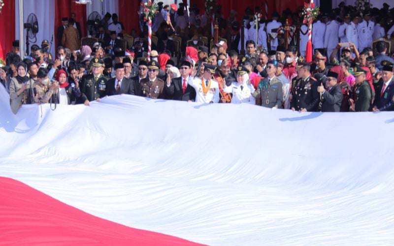  Makna Bendera Raksasa dalam Perayaan HUT ke-77 RI di Palembang