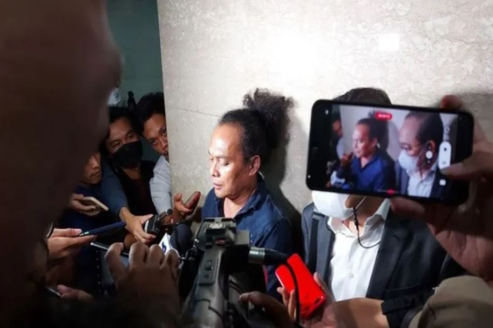  Fakta Deolipa Laporkan Pengacara Bharada E, Ronny Talapessy, ke Polres Jaksel