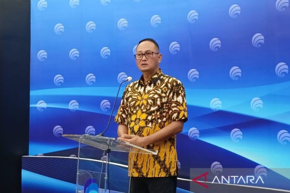 Direktur Jenderal Aplikasi Informatika Kominfo Semuel Abrijani Pangerapan saat konferensi pers di Kantor Kominfo di Jakarta, Selasa (19/2/2022) - (ANTARA/Suci Nurhaliza)