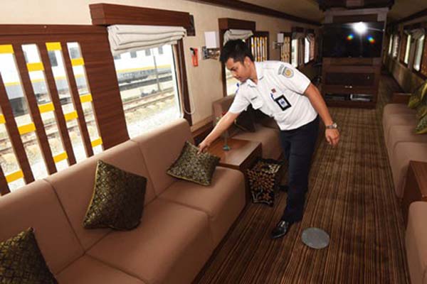 Kereta wisata milik PT KA Pariwisata, anak perusahaan PT KAI/Antara-Akbar Nugroho Gumay