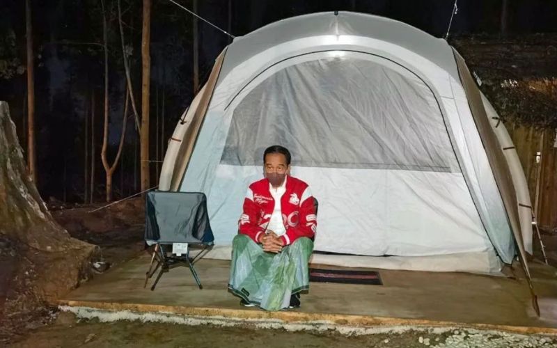 Presiden Joko Widodo (Jokowi) bermalam menggunakan tenda di Ibu Kota Negara (IKN) Nusantara, Kalimantan Timur, Senin (14 Maret 2022) - BPMI Setpres.