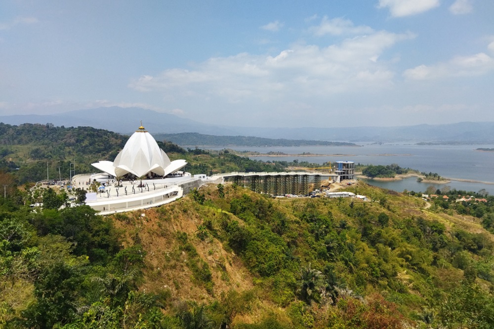  Jelajah Investasi Jabar: Masjid Al Kamil Diproyeksikan Dongkrak Pariwisata Sumedang