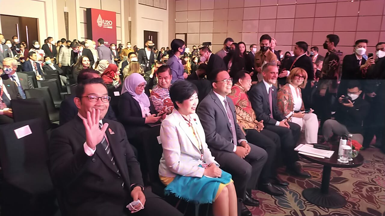  Ridwan Kamil Duduk Bareng Anies di U20 Mayors Summit